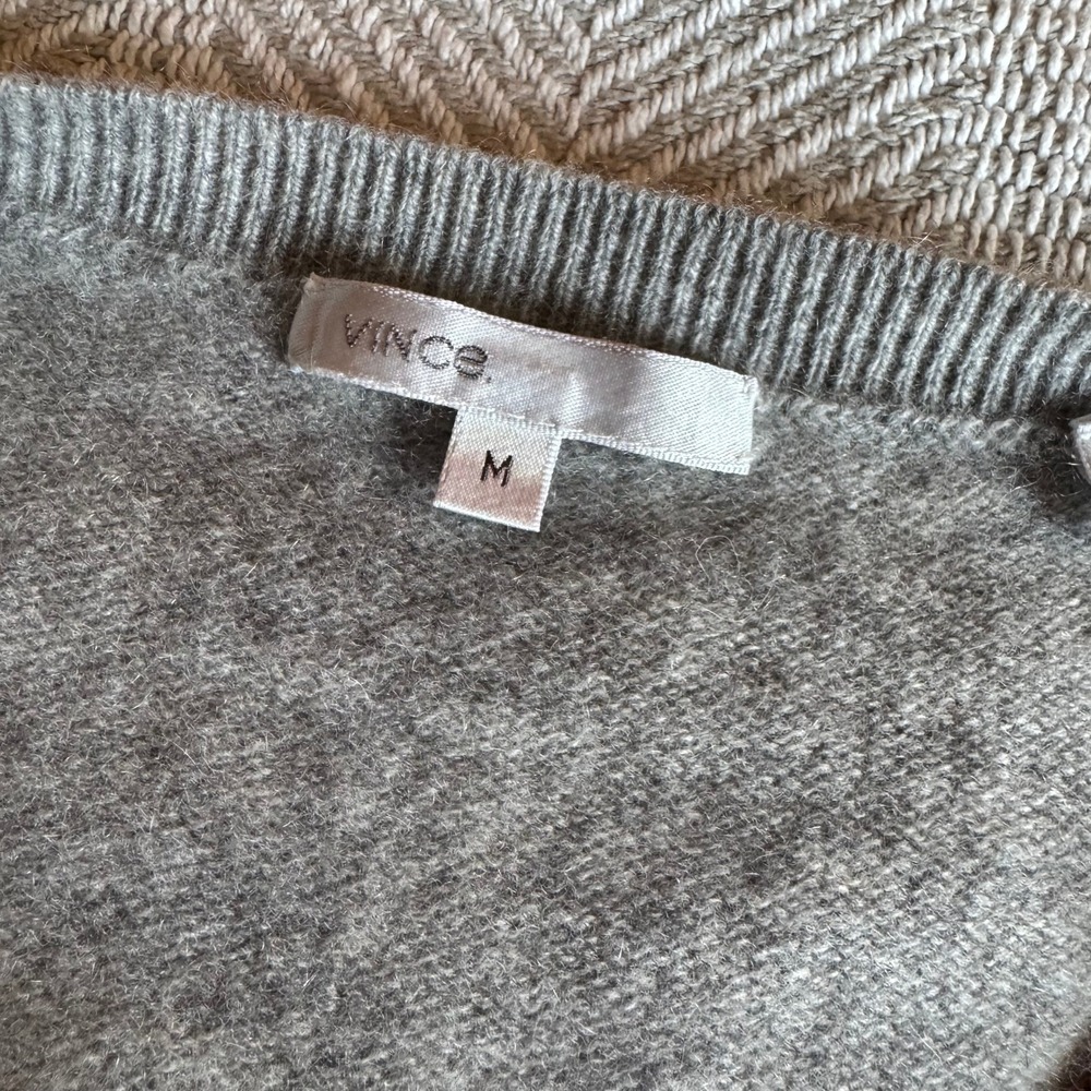 Vince Gray Cashmere Scoop Neck Puff Sleeve Empire Waist Sweater Womens Medium - Picture 5 of 7
